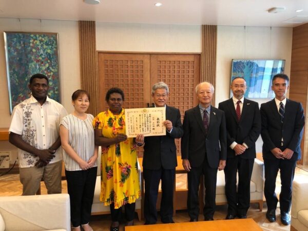 he third from the right is Ambassador HE Nobuyuki Watanabe, and the center is Mr Ehara